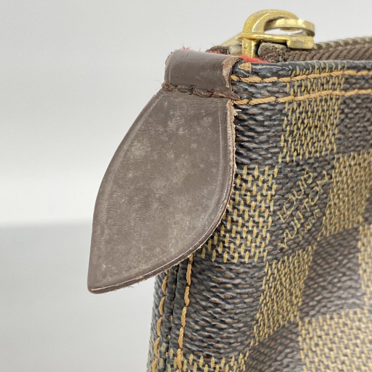 Louis Vuitton Ebene Handbag (Pre-Owned)