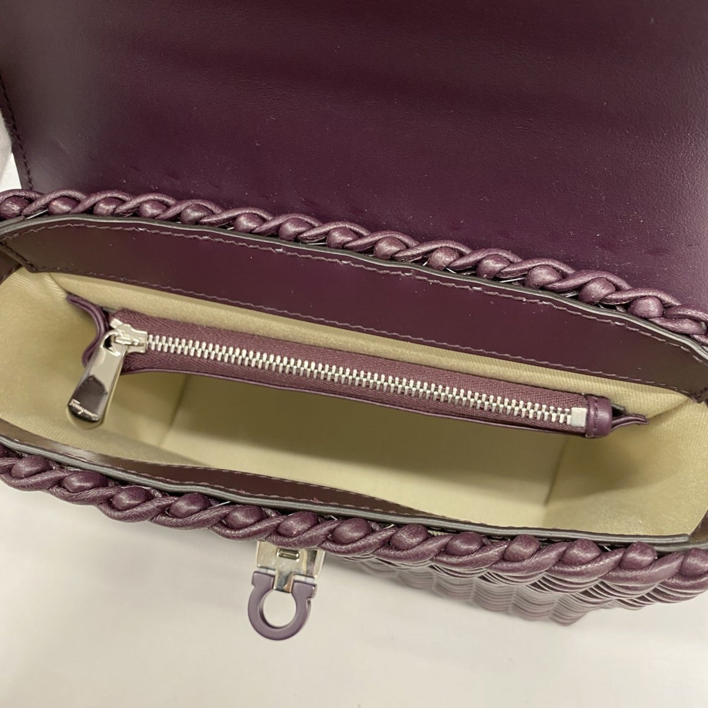 Salvatore Ferragamo Purple Leather Handbag (Pre-Owned)
