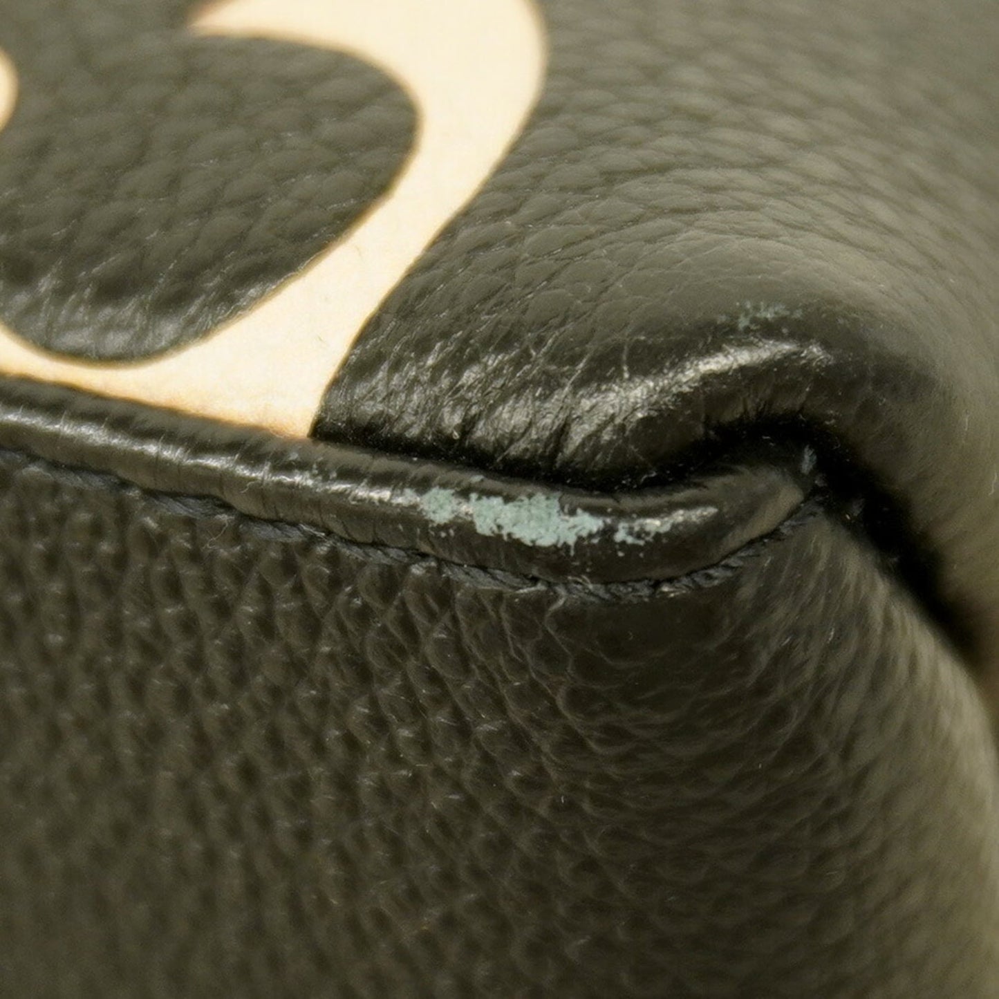 Louis Vuitton Beige Black Handbag (Pre-Owned)