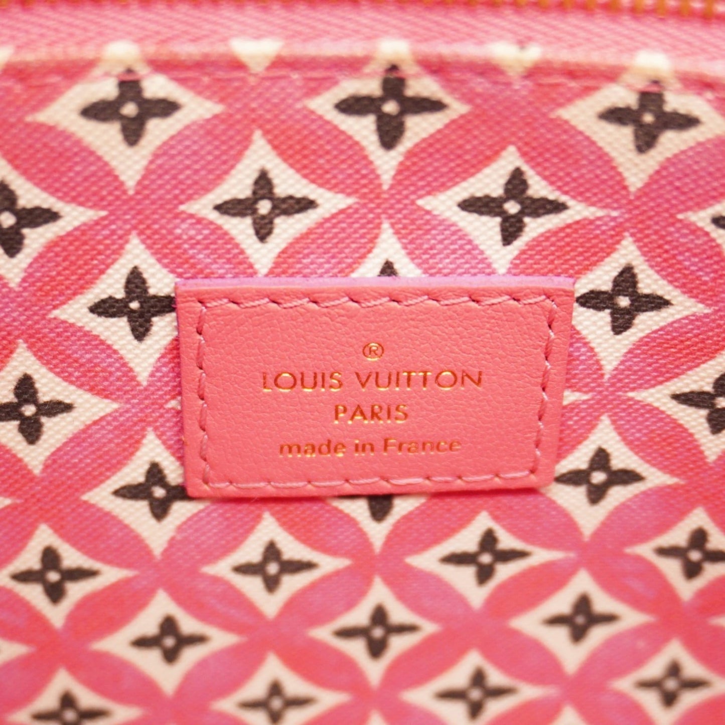 Louis Vuitton Pink White Handbag (Pre-Owned)