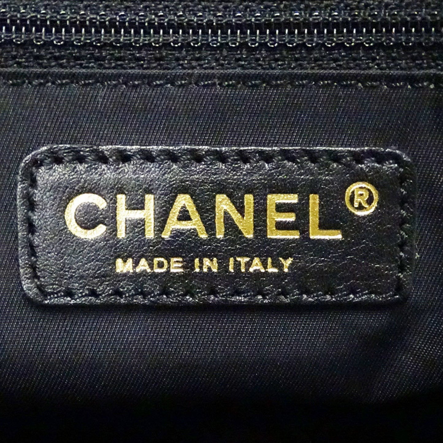 Chanel Black Nylon Tote Bag (Pre-Owned)