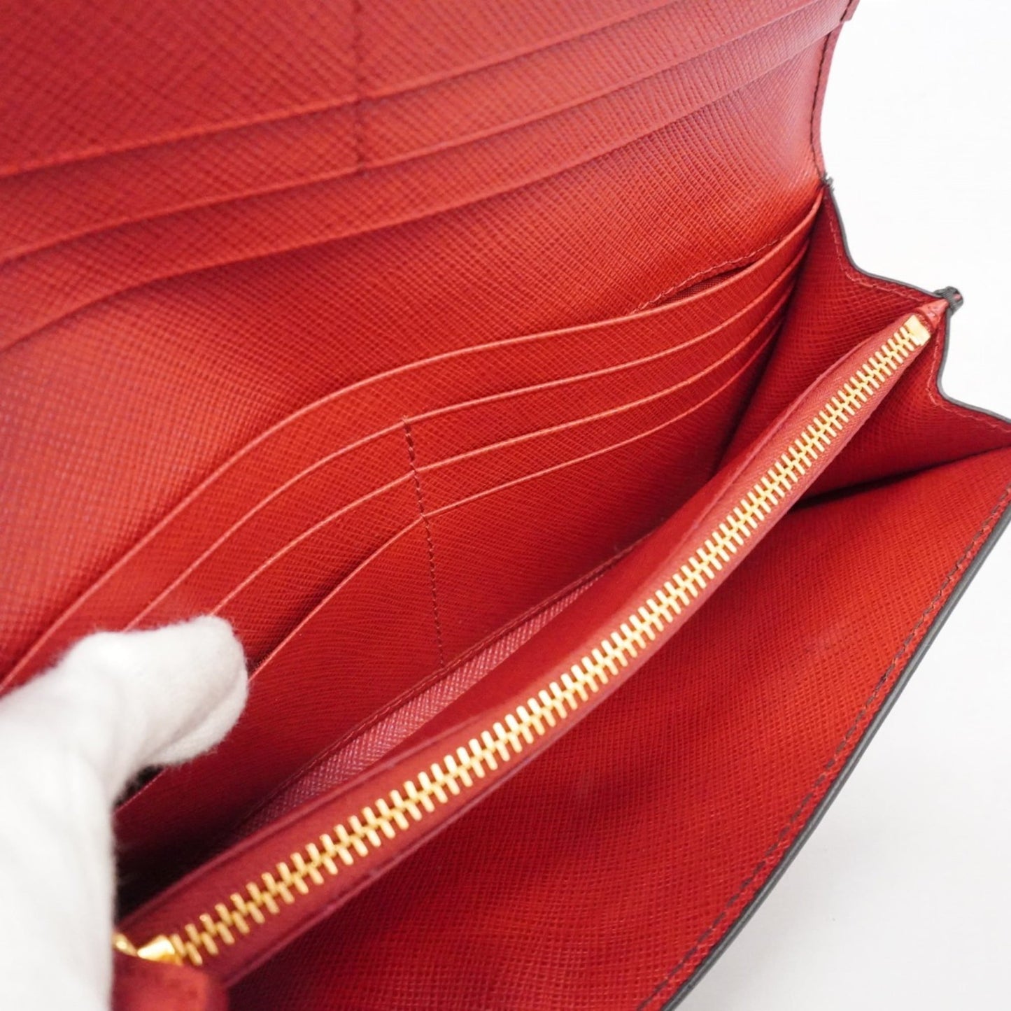 Prada Black Red Color Leather Long Wallet (Bi-Fold) (Pre-Owned)