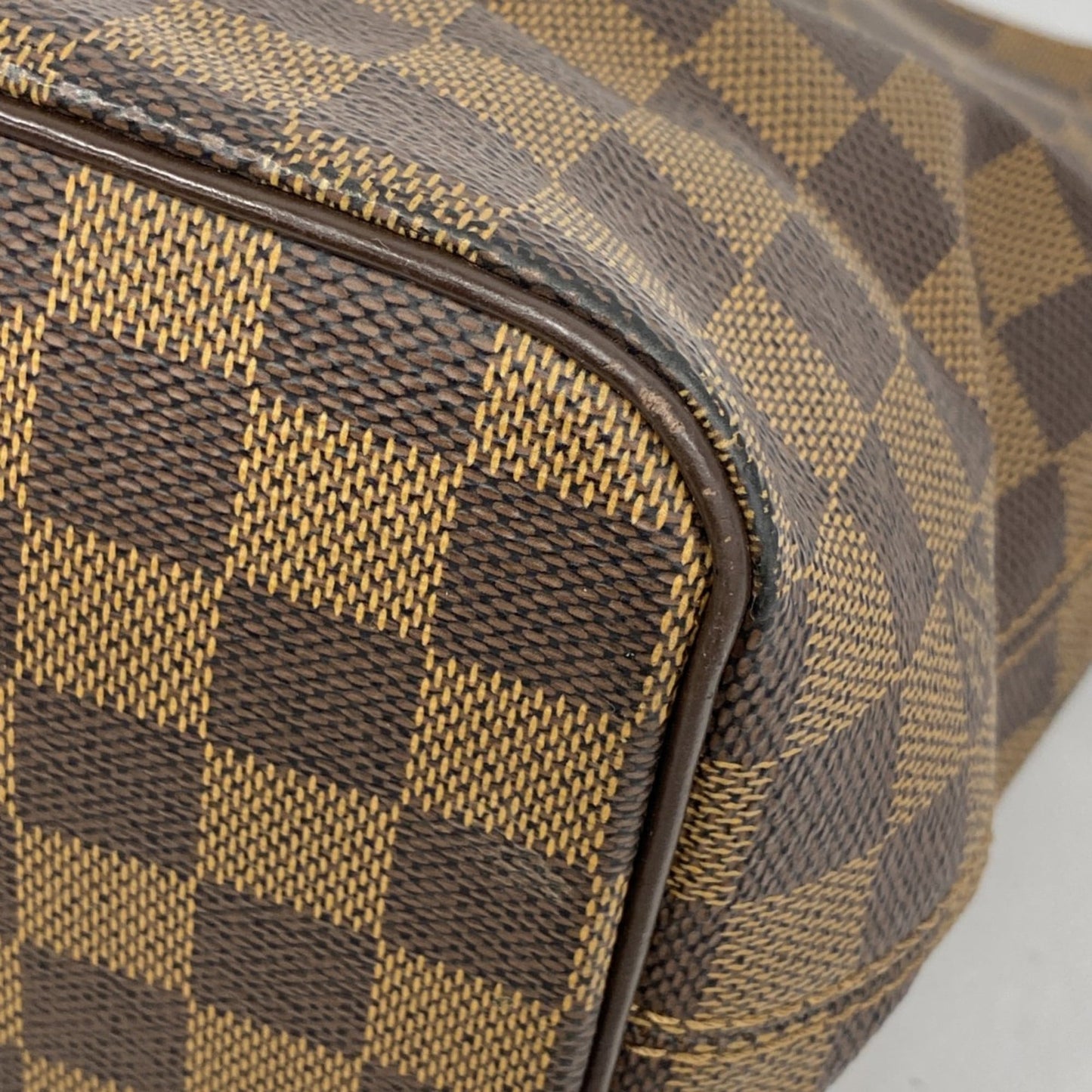 Louis Vuitton Ebene Handbag (Pre-Owned)