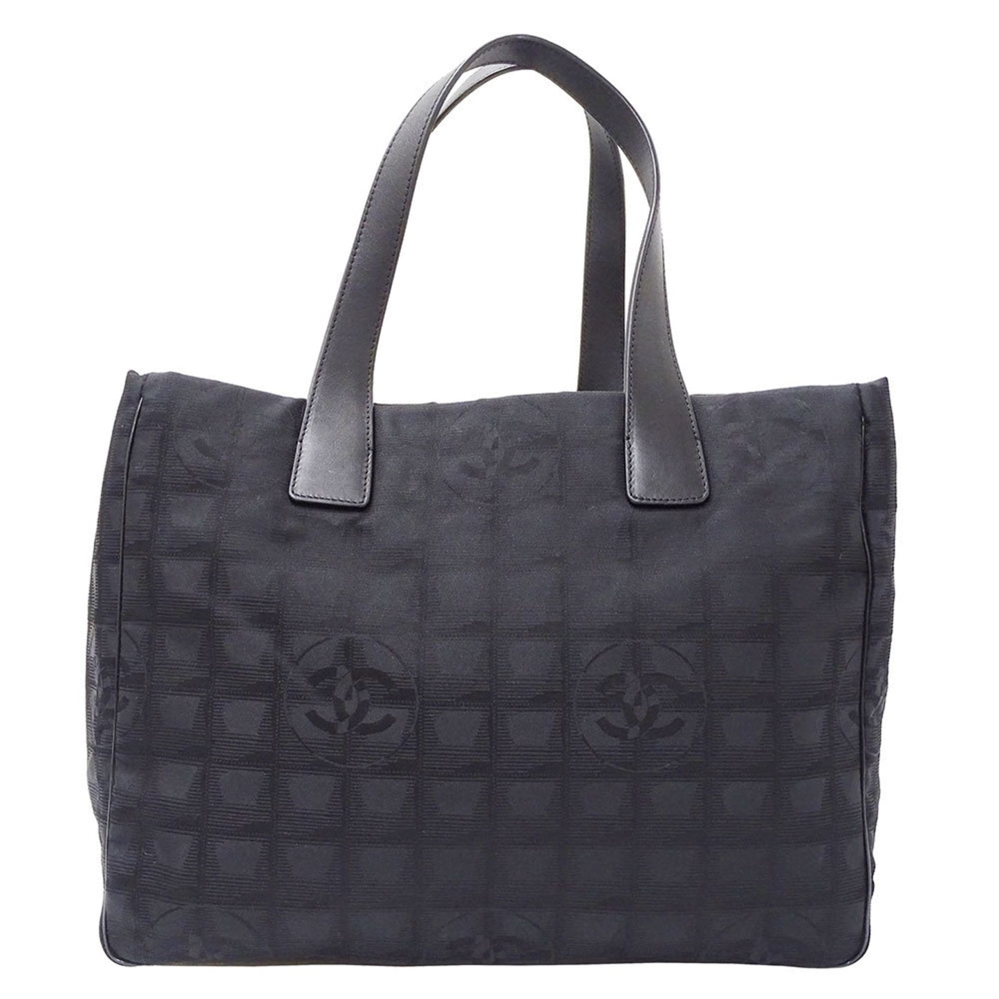Chanel Black Nylon Tote Bag (Pre-Owned)