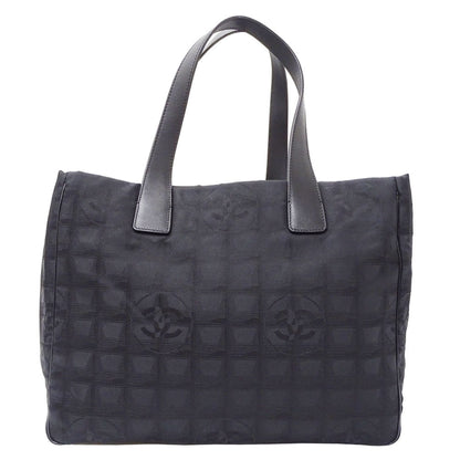 Chanel Black Nylon Tote Bag (Pre-Owned)