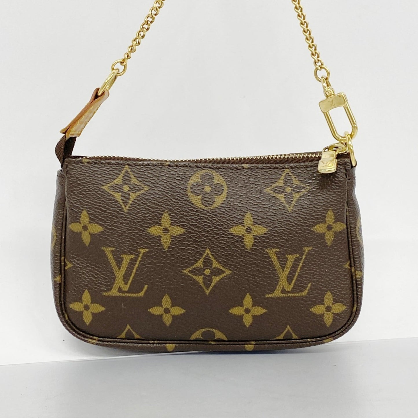 Louis Vuitton Brown Pouch (Pre-Owned)