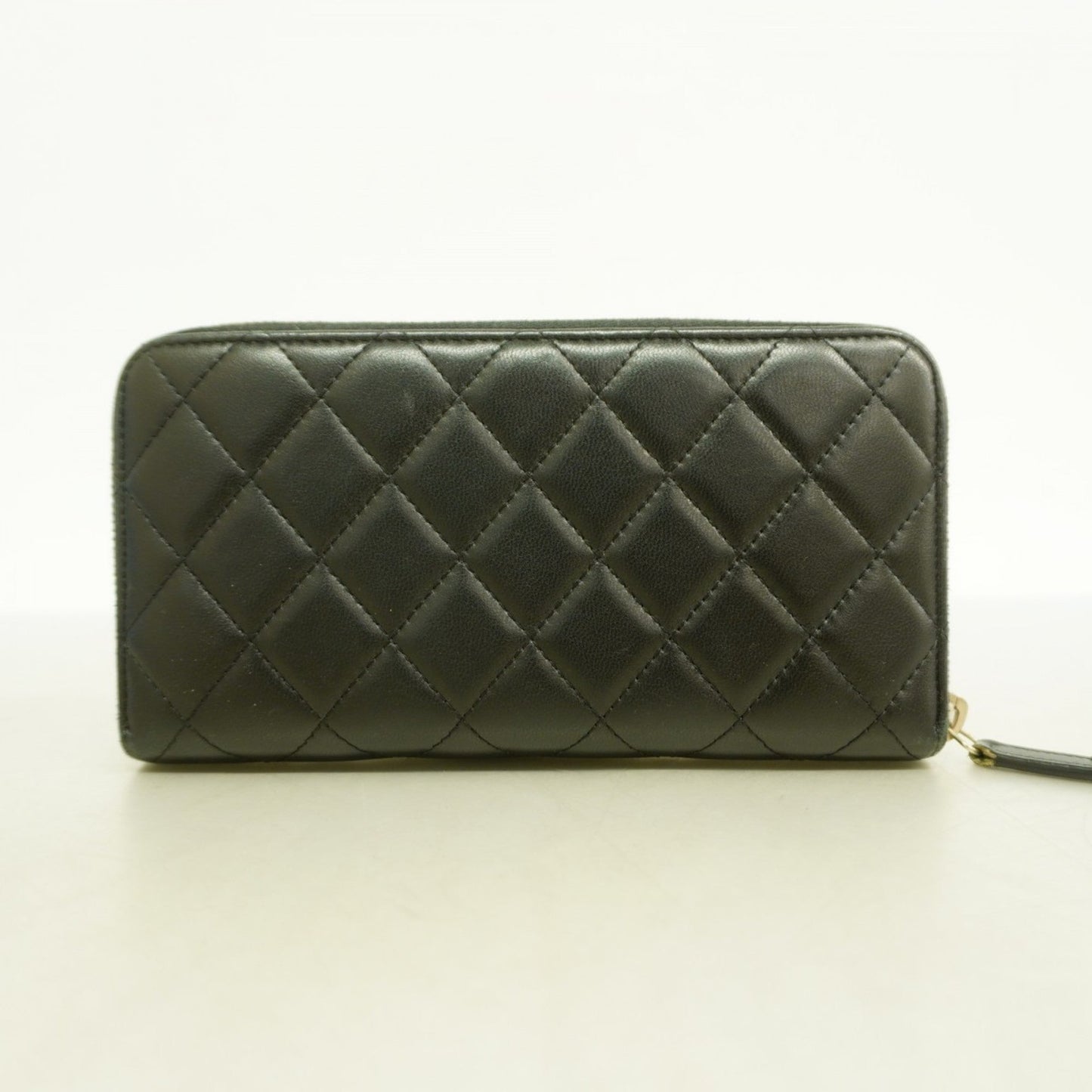 Chanel Black Leather Long Wallet (Bi-Fold) (Pre-Owned)