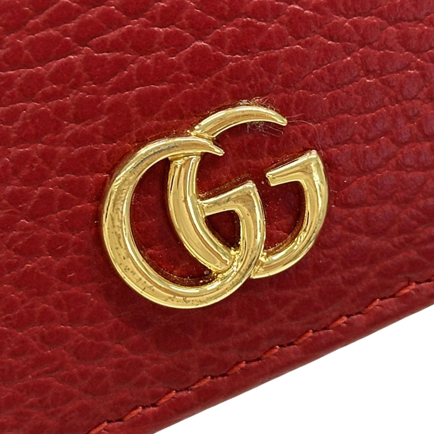 Gucci Red Color Leather Wallet (Bi-Fold) (Pre-Owned)