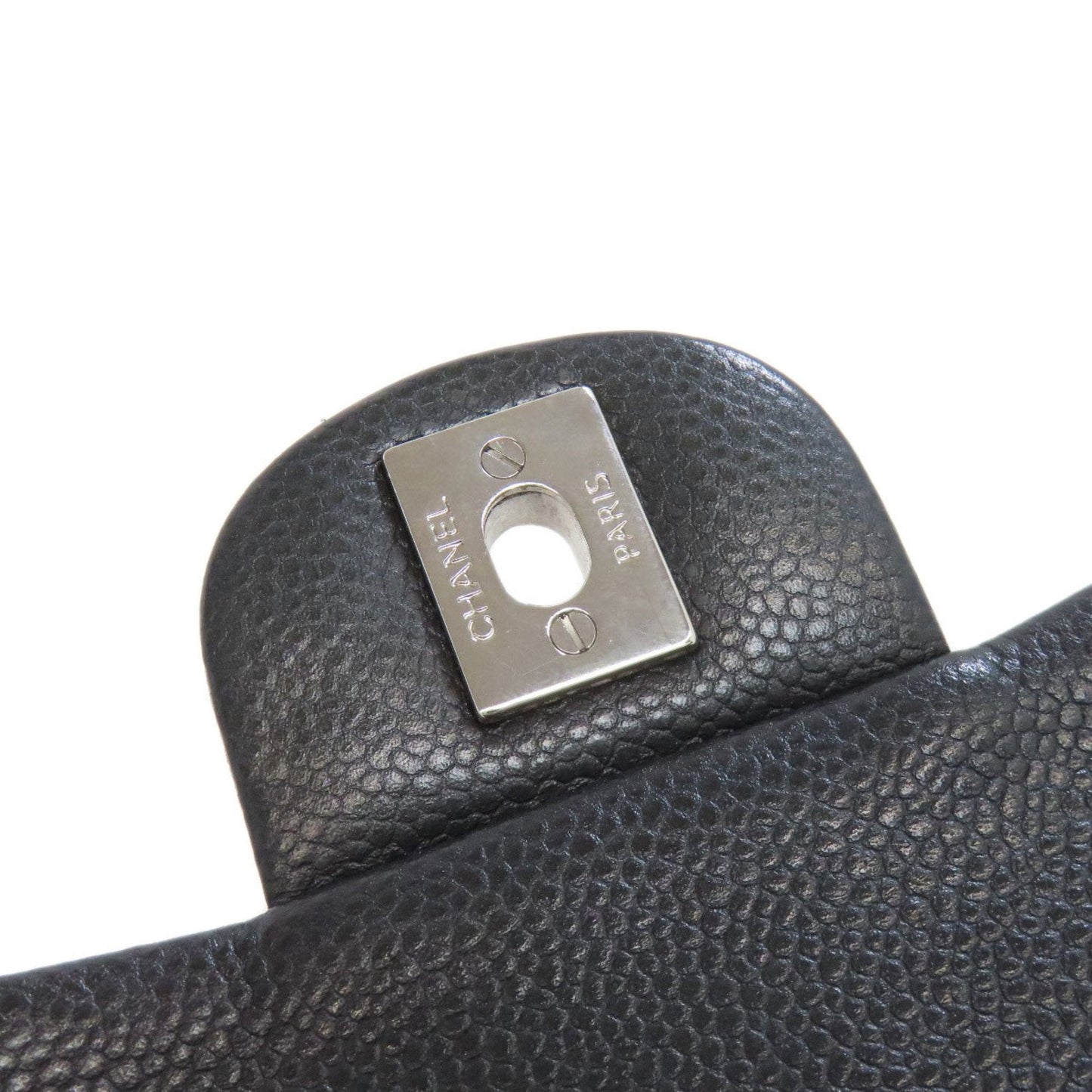 Chanel Matelasse Black Leather Shoulder Bag (Pre-Owned)