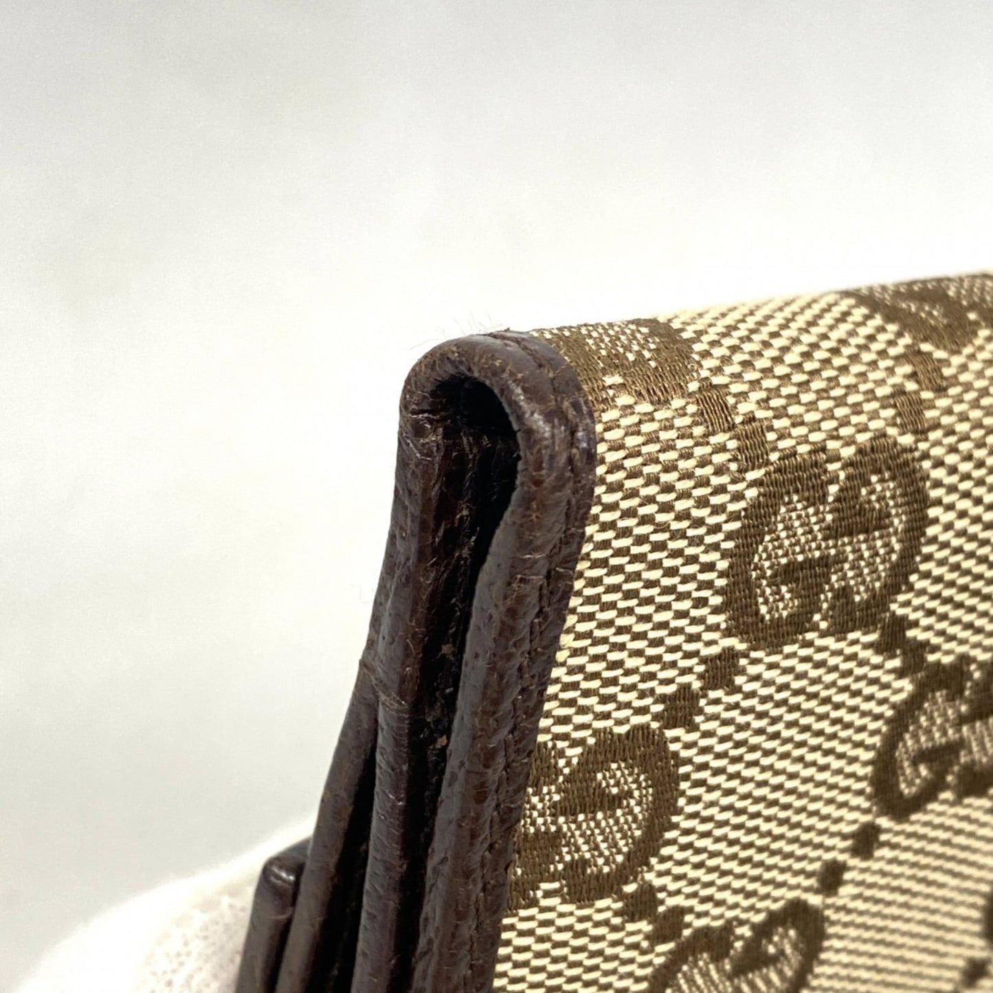 Gucci Brown Canvas Wallet (Bi-Fold) (Pre-Owned)