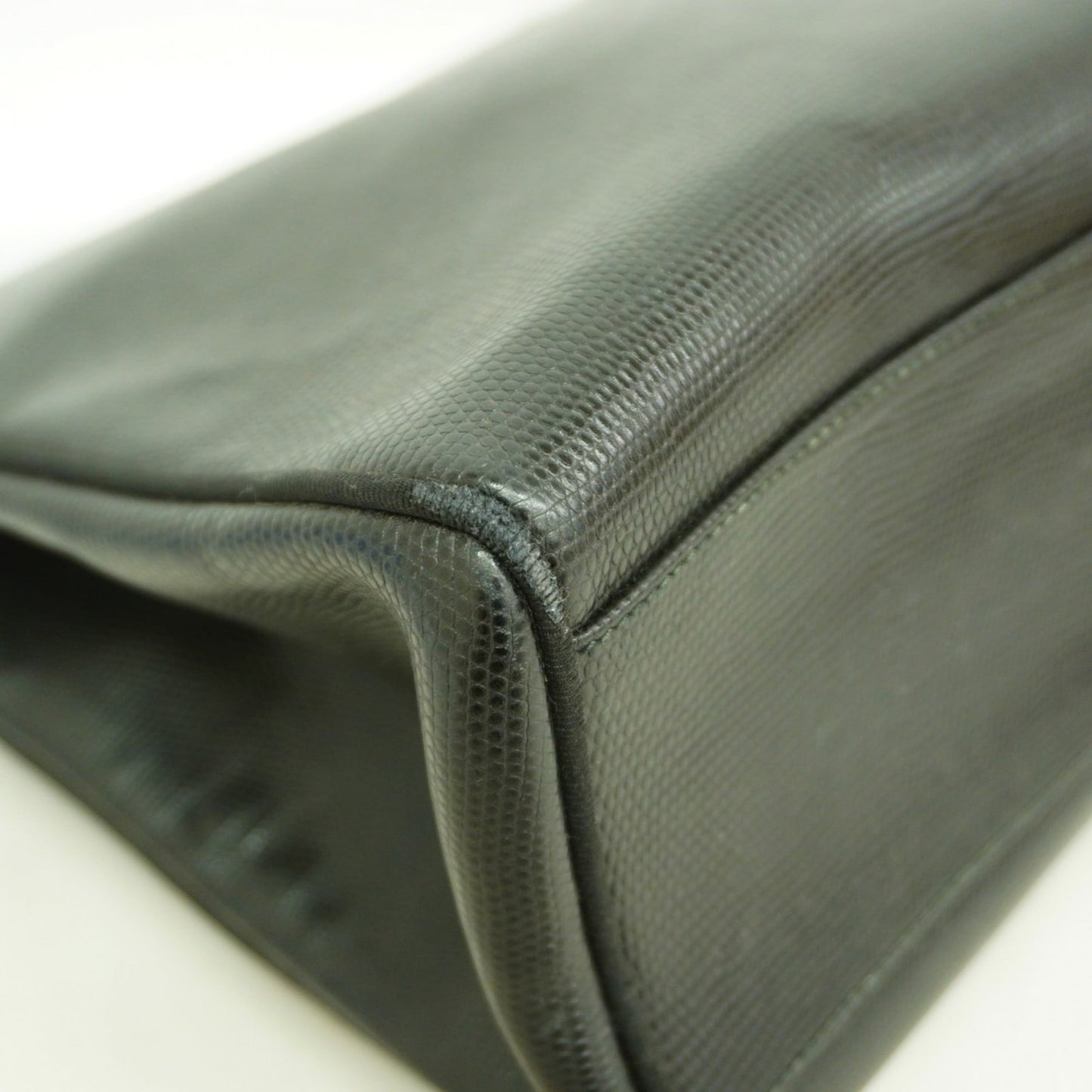 Salvatore Ferragamo Black Leather Tote Bag (Pre-Owned)