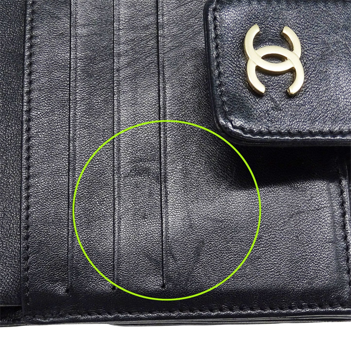 Chanel Black Leather Wallet (Bi-Fold) (Pre-Owned)