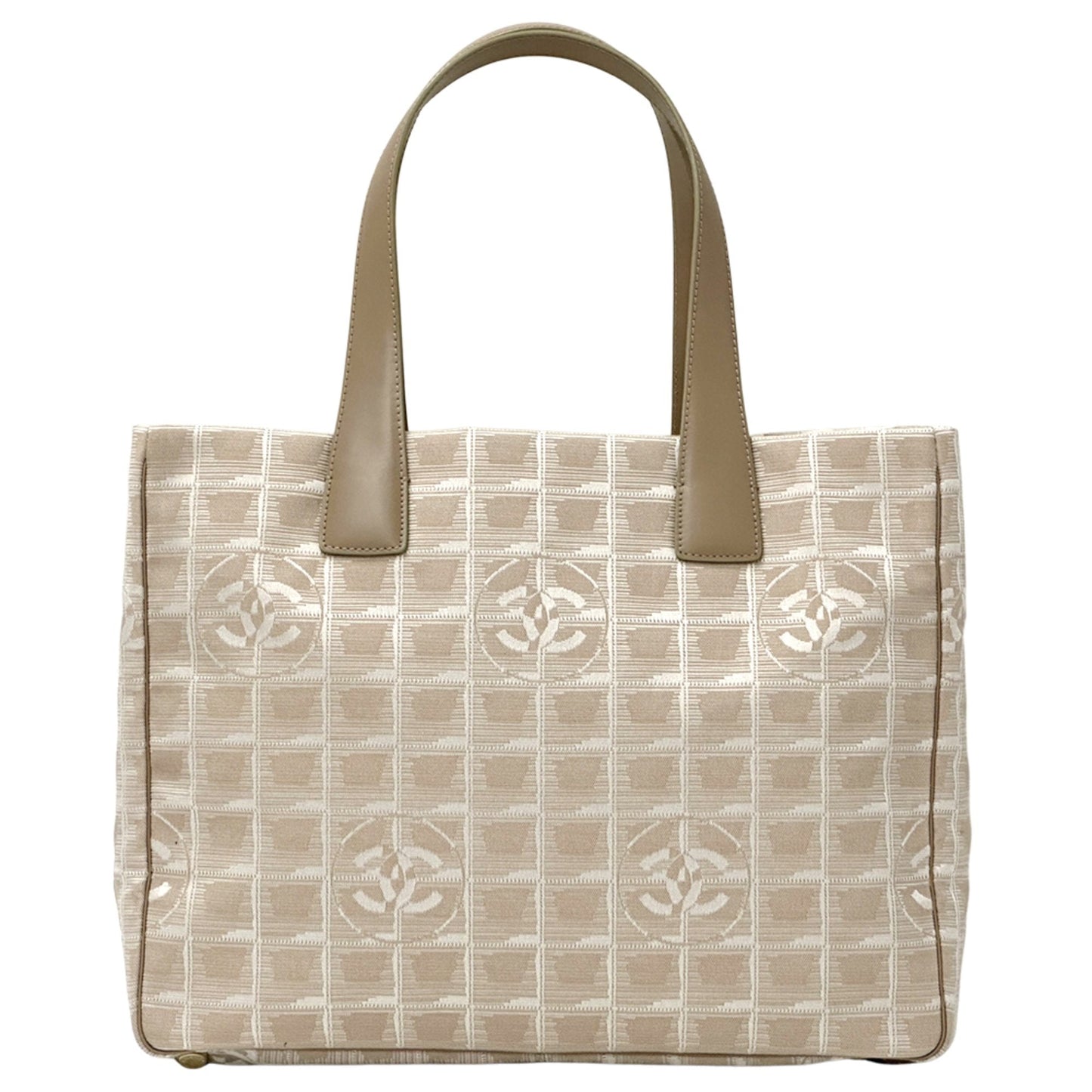 Chanel Beige Nylon Tote Bag (Pre-Owned)