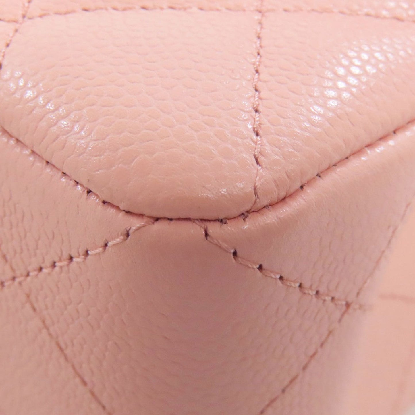 Chanel Matelasse Pink Leather Shoulder Bag (Pre-Owned)