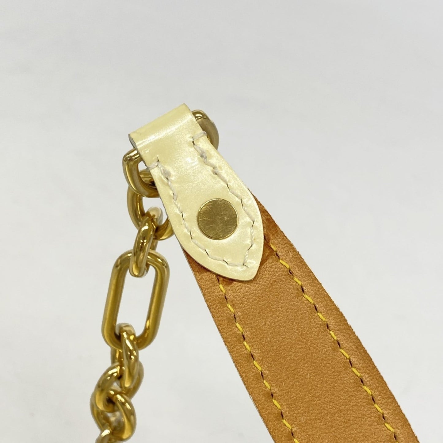 Louis Vuitton Pearl Chain/Shoulder Wallet (Pre-Owned)