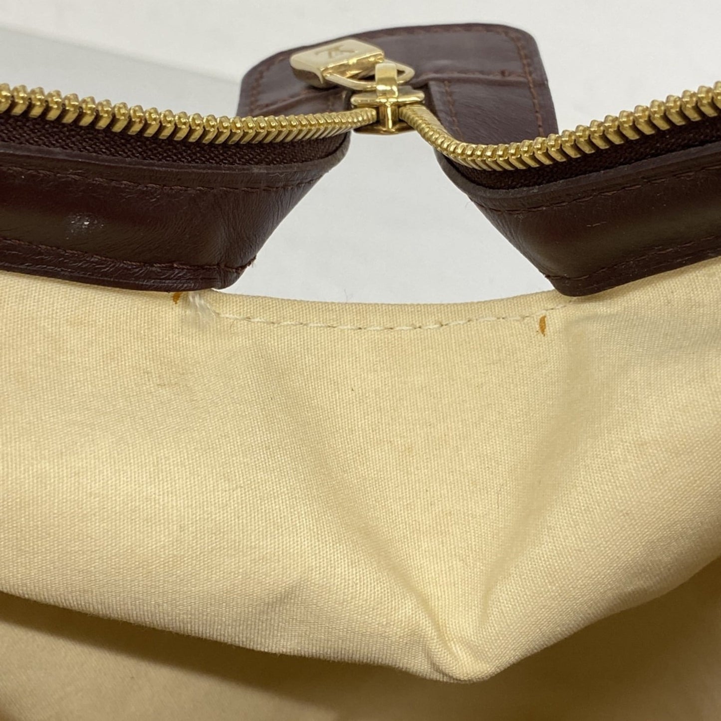 Louis Vuitton Cerise Handbag (Pre-Owned)