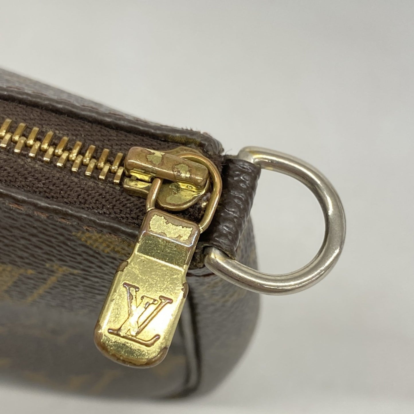 Louis Vuitton Brown Pouch (Pre-Owned)