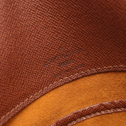 Louis Vuitton Brown Monogram Monogram Shoulder Bag (Pre-Owned)