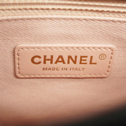 Chanel Black Grained Calfskin Handbag (Pre-Owned)