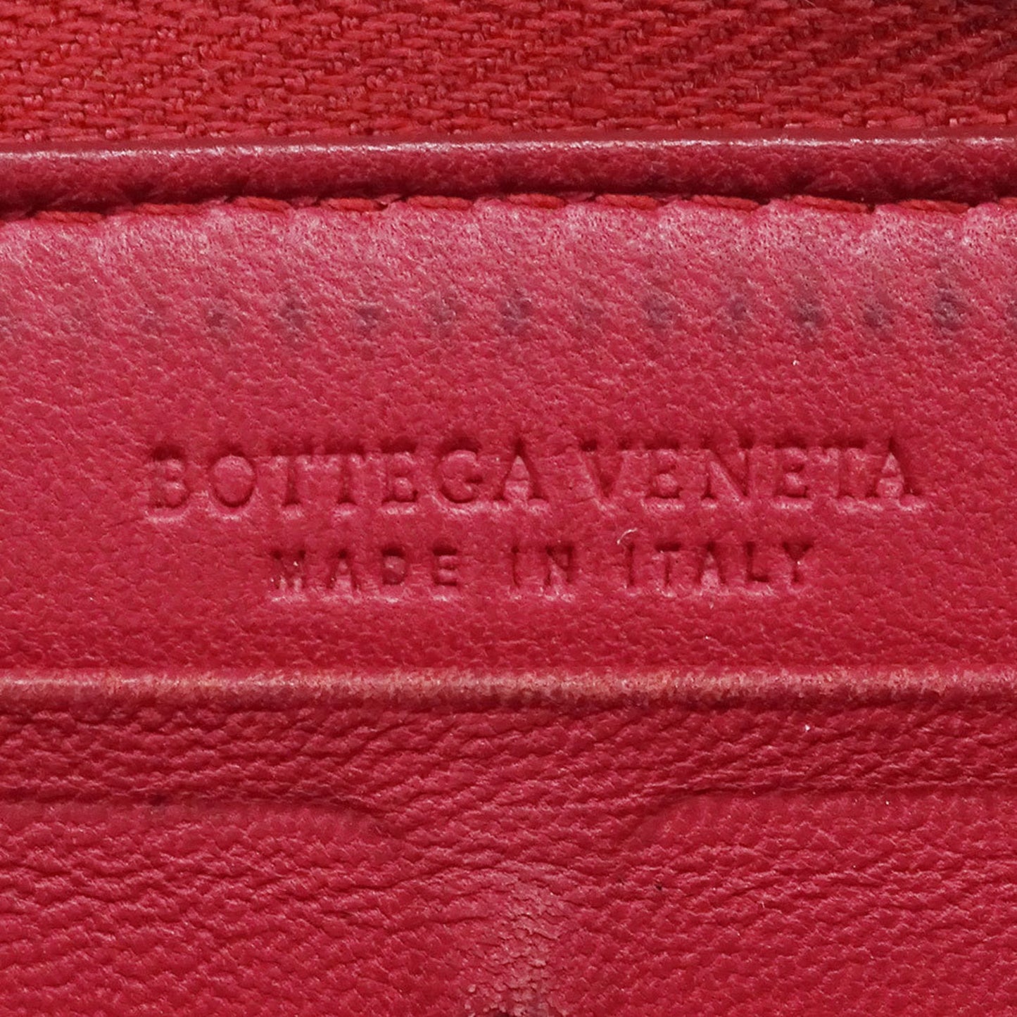 Bottega Veneta Red Color Intrecciato Long Wallet (Bi-Fold) (Pre-Owned)