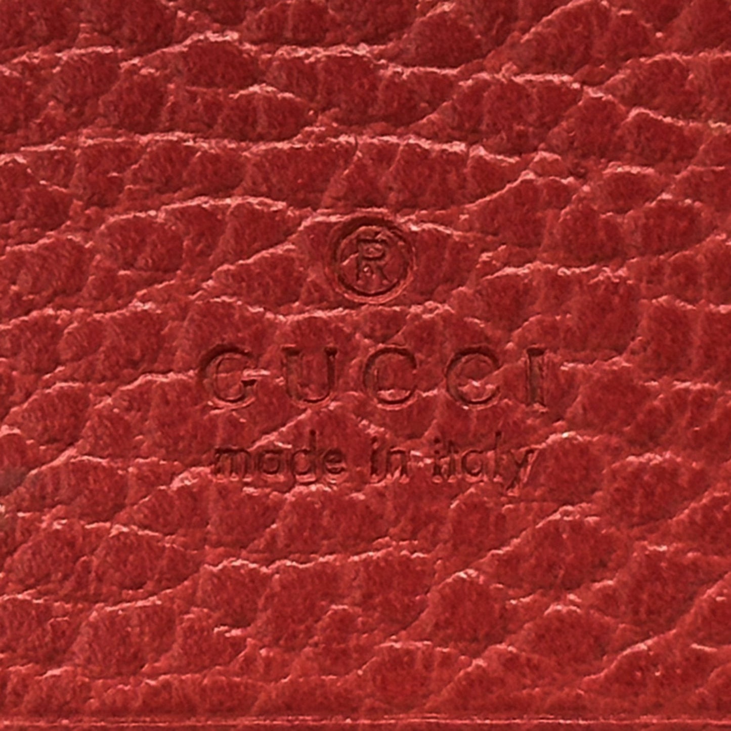 Gucci Red Color Leather Wallet (Bi-Fold) (Pre-Owned)