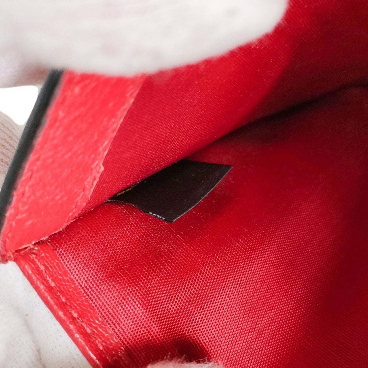 Miu Miu Red Color Wallet (Bi-Fold) (Pre-Owned)