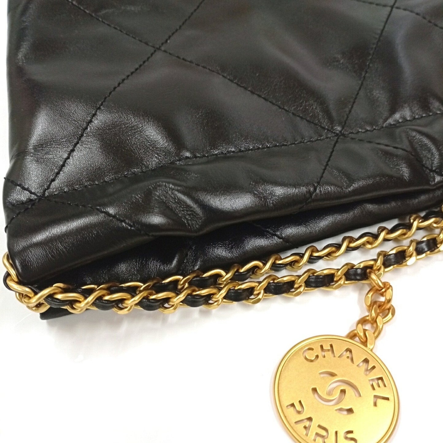 Chanel Black Leather Handbag Shoulder Bag (Pre-Owned)