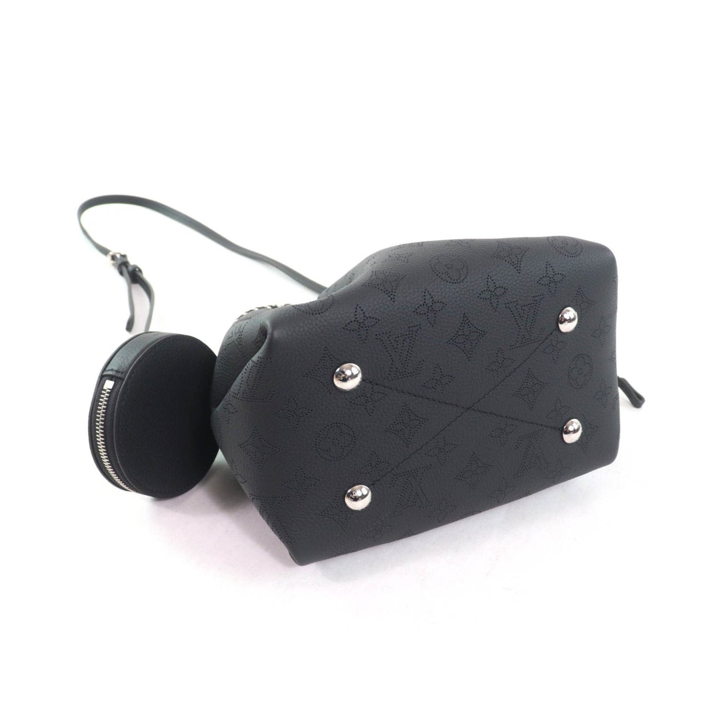 Louis Vuitton Noir Shoulder Bag (Pre-Owned)