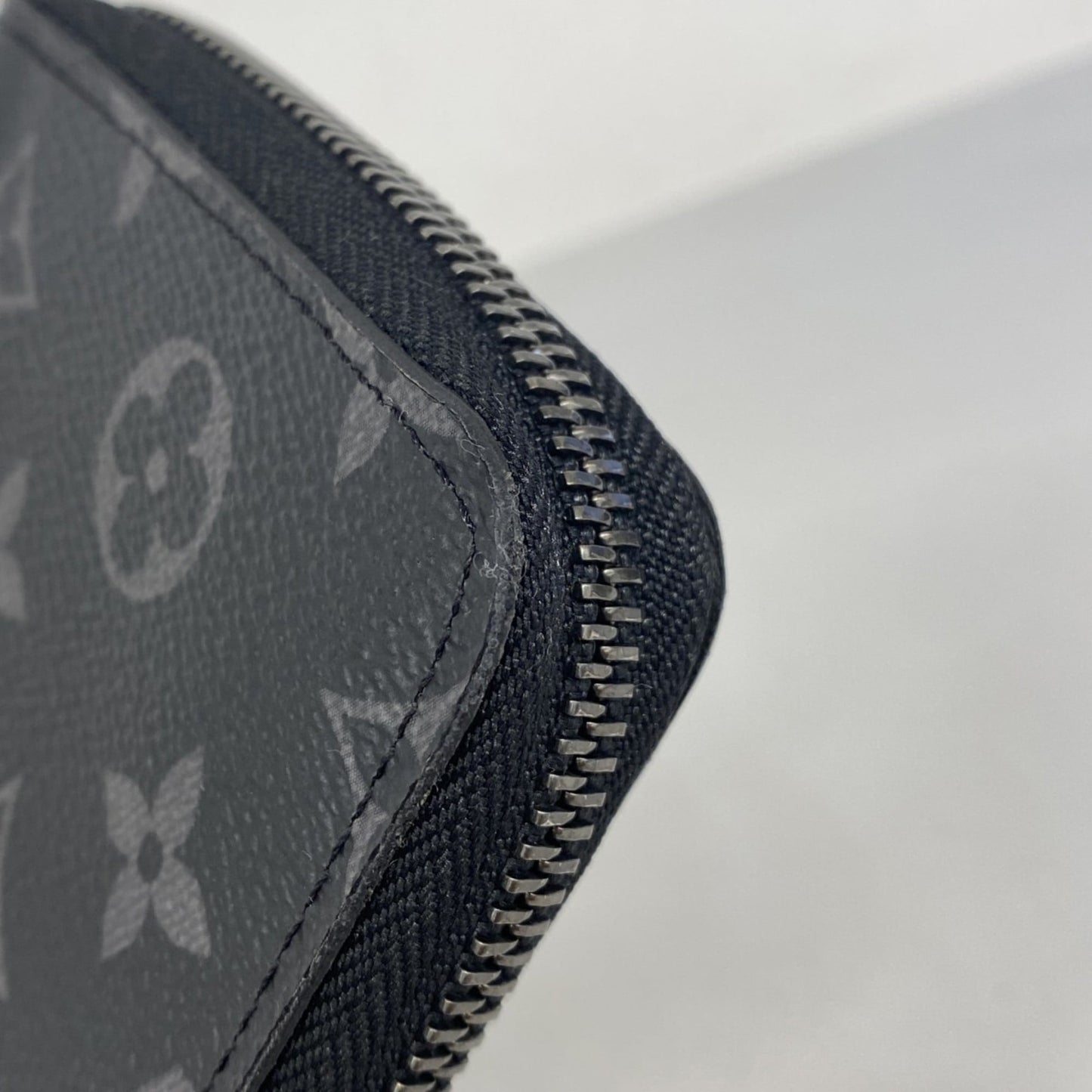 Louis Vuitton Black Long Wallet (Bi-Fold) (Pre-Owned)