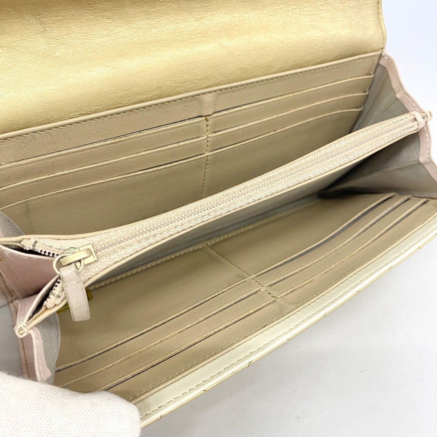 Chanel Beige Leather Long Wallet (Bi-Fold) (Pre-Owned)