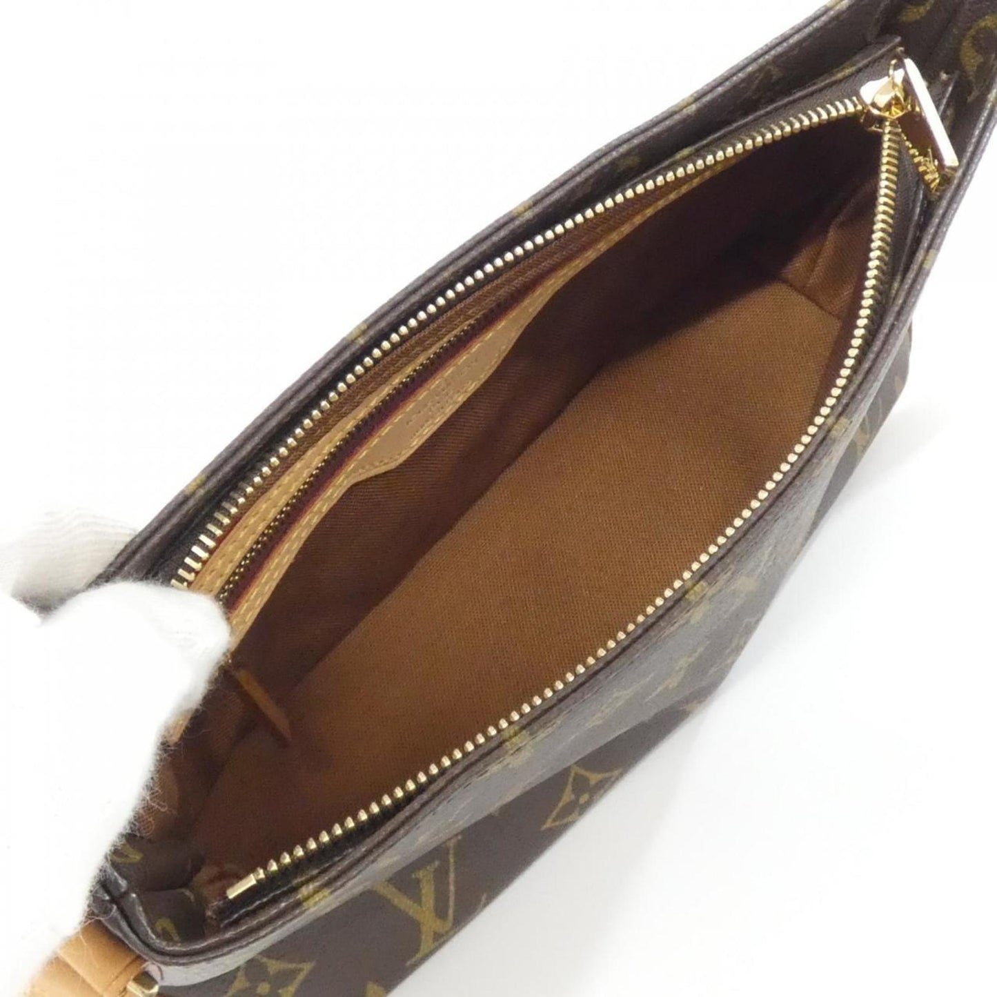 Louis Vuitton Marron Coated Canvas Shoulder Bag (Pre-Owned)