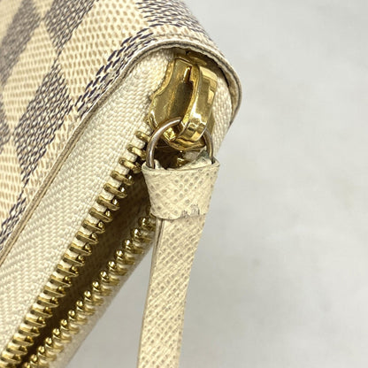 Louis Vuitton White Long Wallet (Bi-Fold) (Pre-Owned)