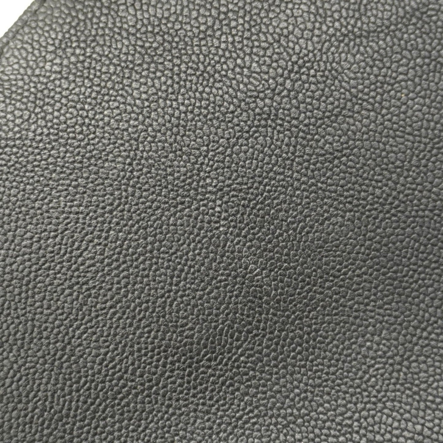 Chanel Black Grained Calfskin Handbag (Pre-Owned)