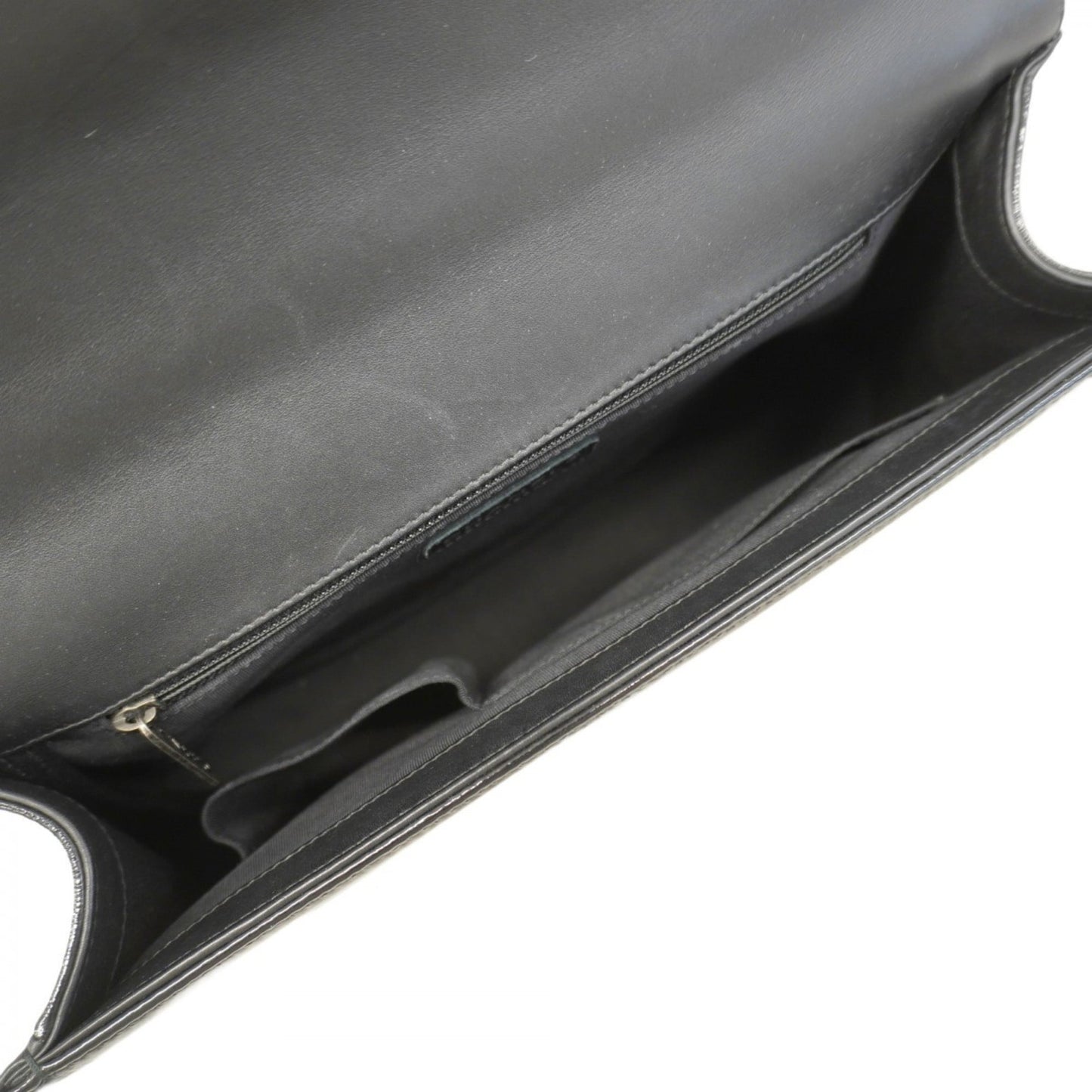 Chanel Black Patent Leather Shoulder Bag (Pre-Owned)