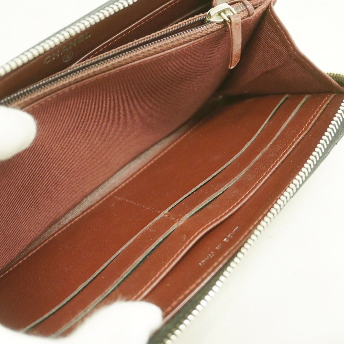 Chanel Black Leather Long Wallet (Bi-Fold) (Pre-Owned)