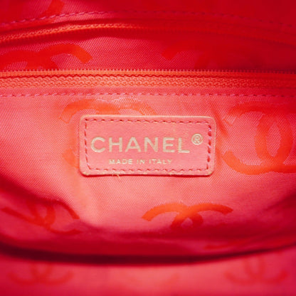 Chanel White Leather Tote Bag (Pre-Owned)