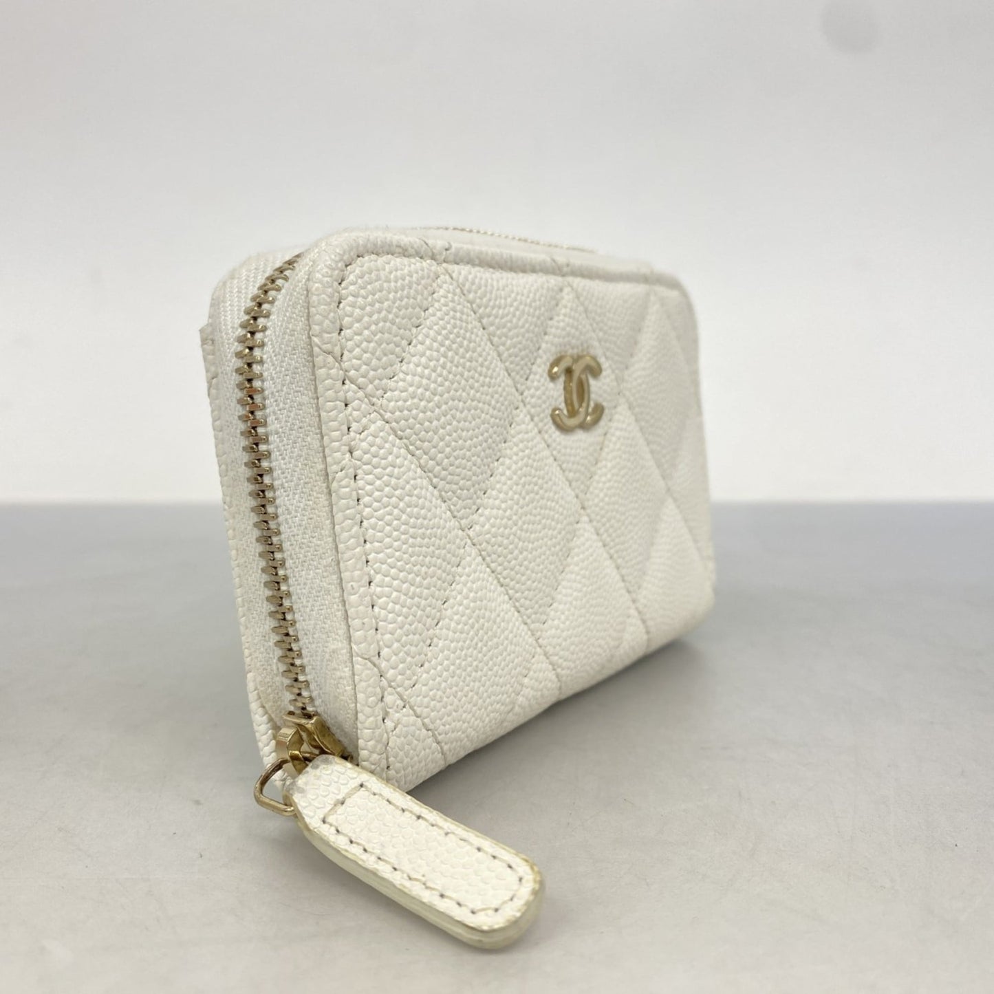 Chanel White Grained Calfskin Coin Purse/Coin Case (Pre-Owned)