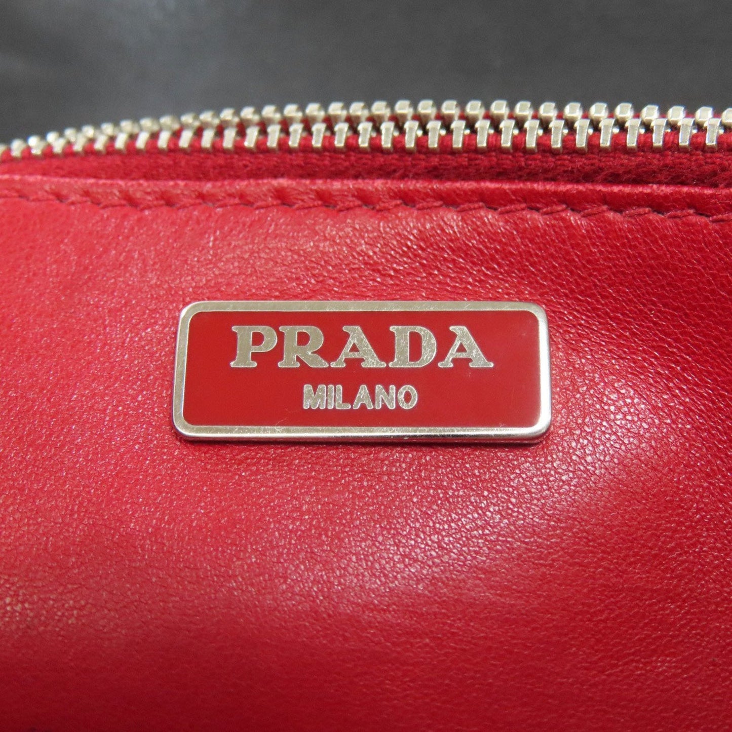 Prada Black Leather Shoulder Bag (Pre-Owned)