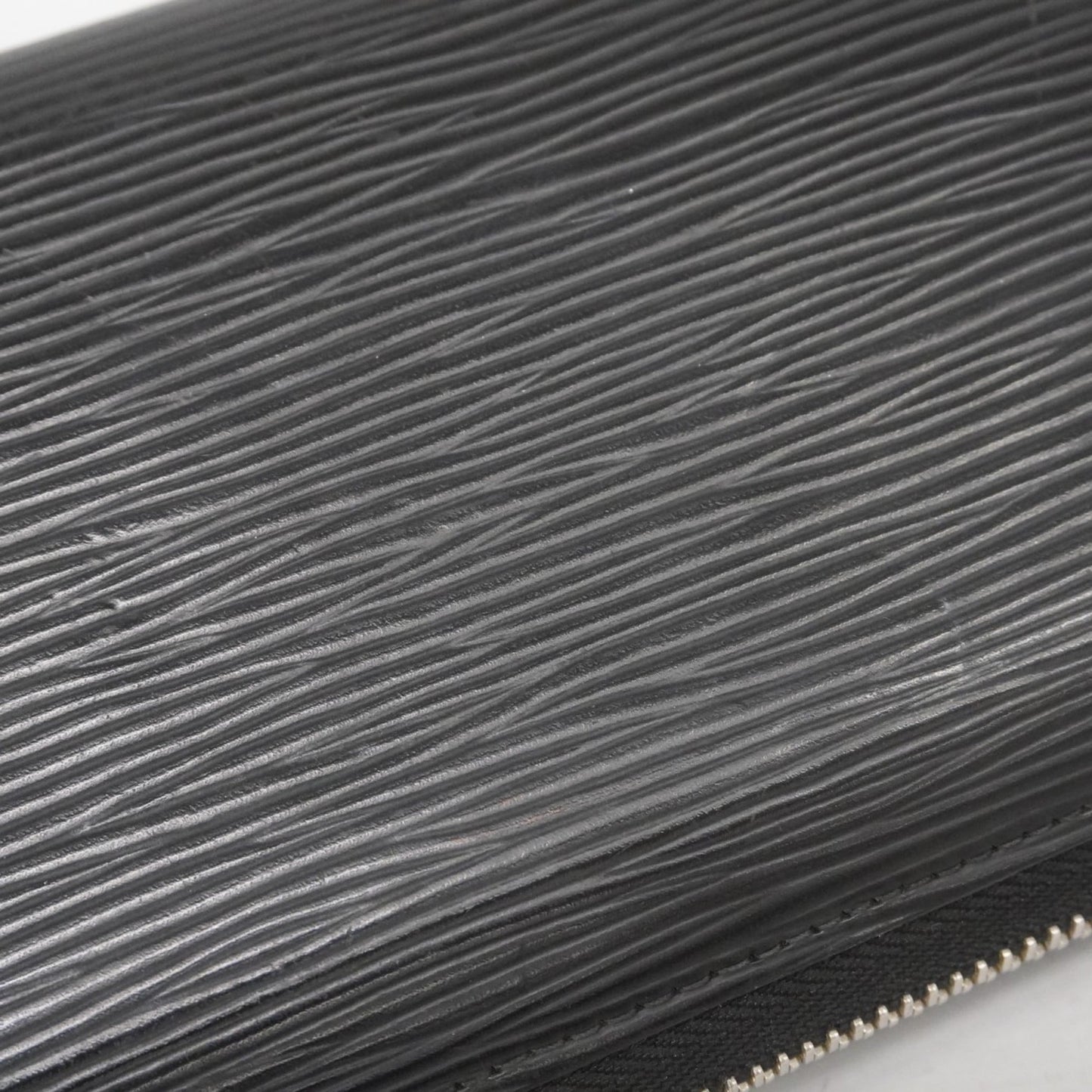 Louis Vuitton Noir Long Wallet (Bi-Fold) (Pre-Owned)