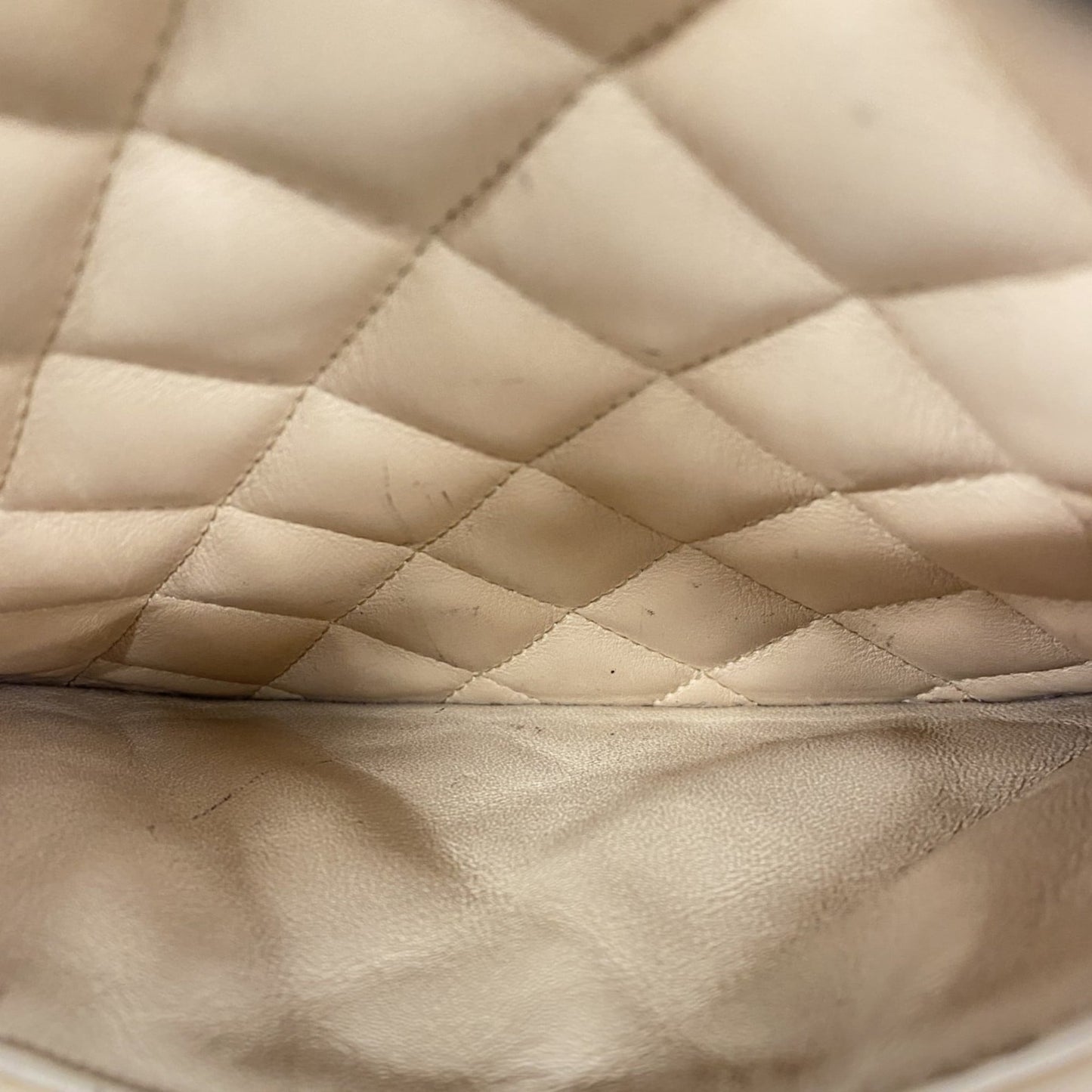 Chanel Beige Black Leather Tote Bag (Pre-Owned)