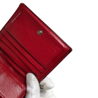 Miu Miu Red Color Wallet (Bi-Fold) (Pre-Owned)