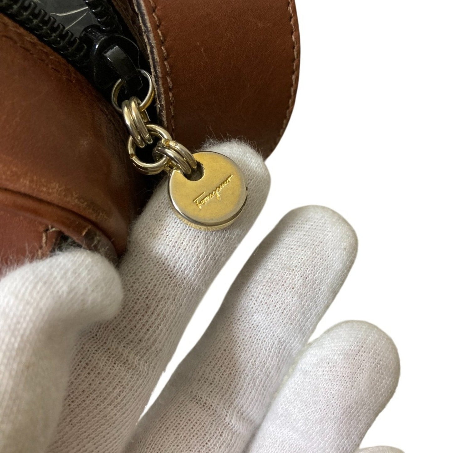 Salvatore Ferragamo Brown Shoulder Bag (Pre-Owned)