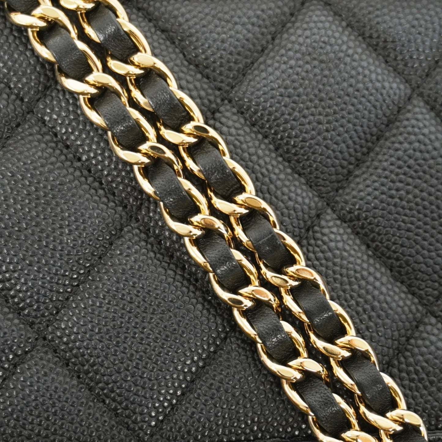 Chanel Black Grained Calfskin Chain/Shoulder Wallet (Pre-Owned)