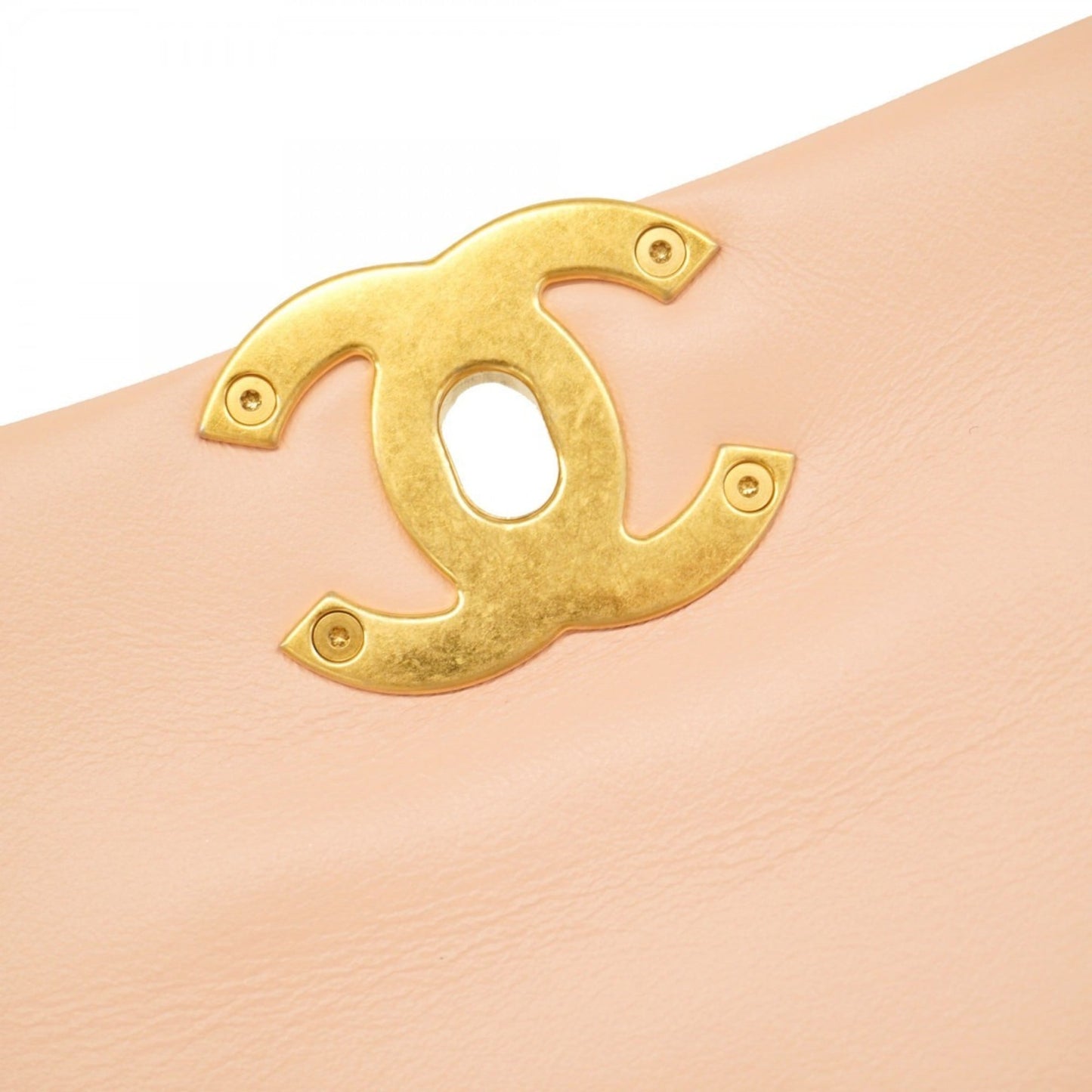 Chanel Pink Leather Shoulder Bag (Pre-Owned)