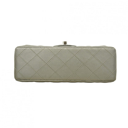 Chanel Gray Leather Shoulder Bag (Pre-Owned)