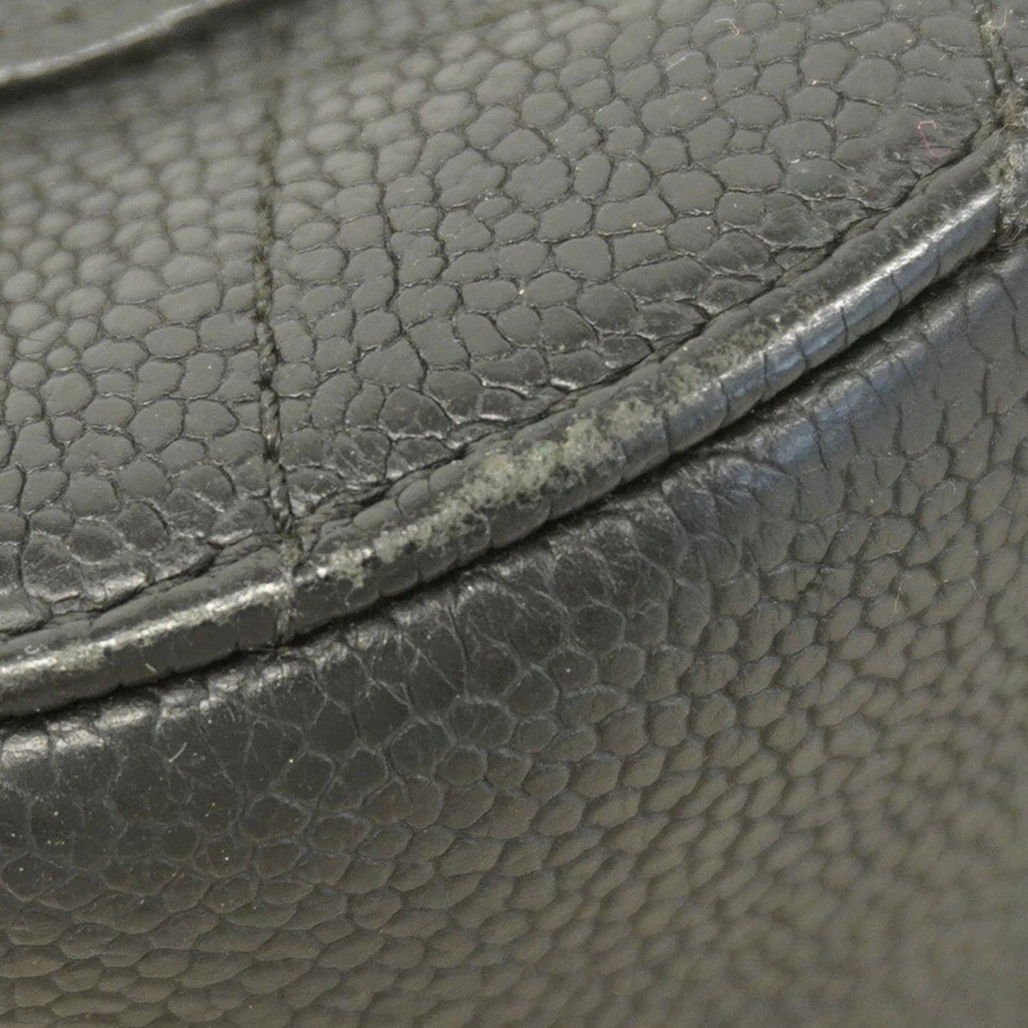 Chanel Black Grained Calfskin Shoulder Bag (Pre-Owned)