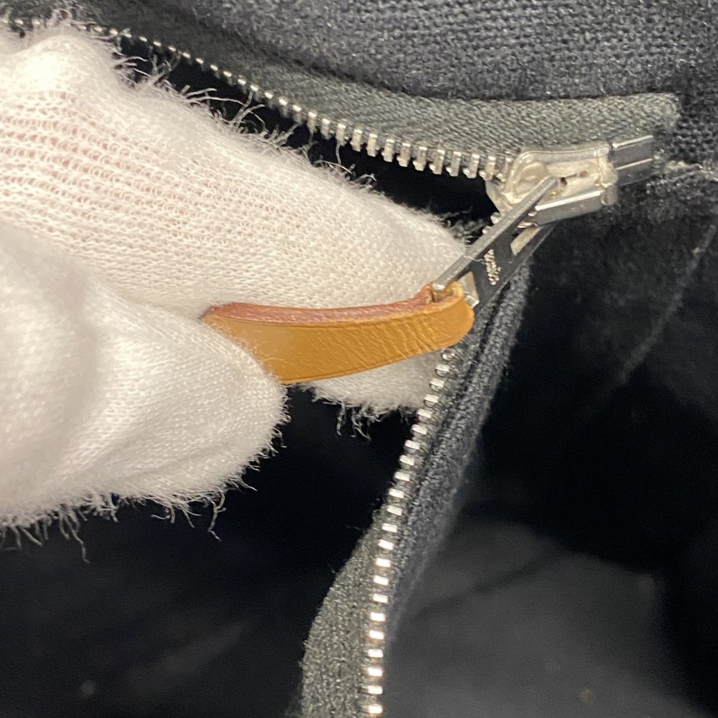 Hermes Black Canvas Tote Bag (Pre-Owned)