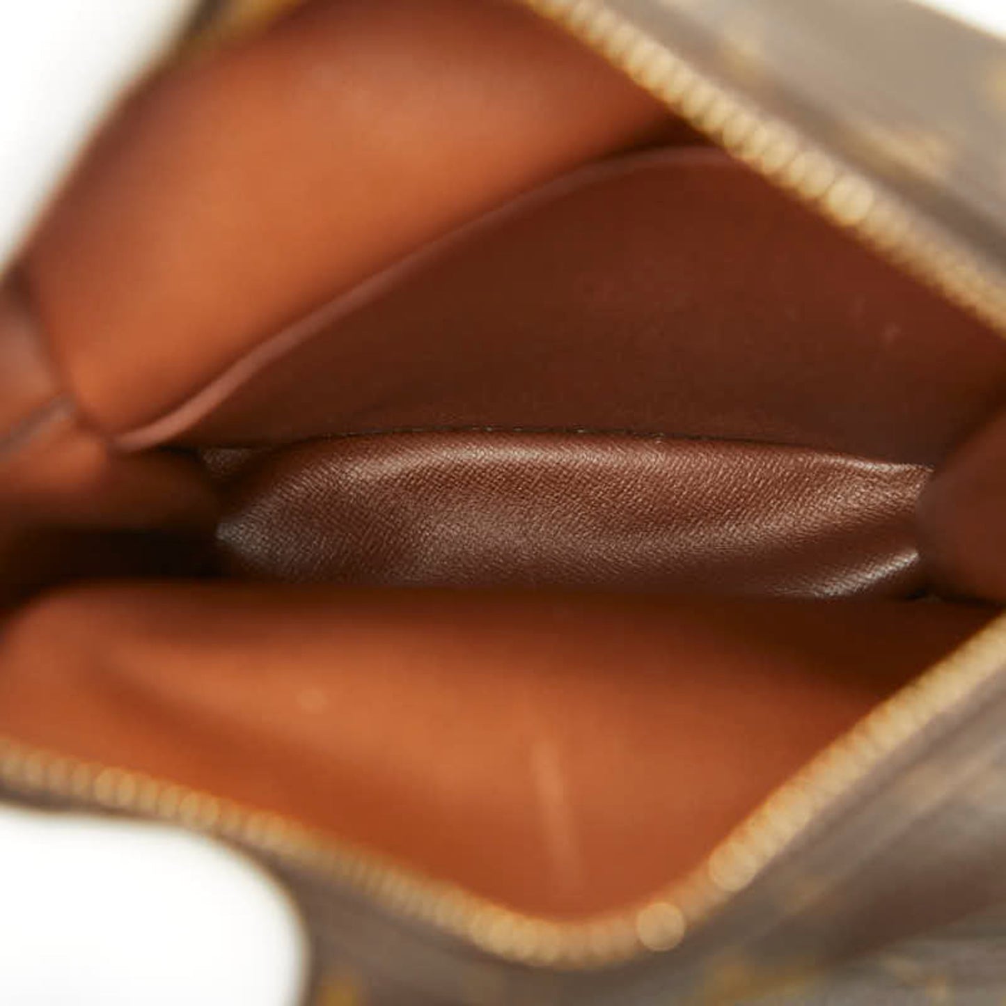 Louis Vuitton Brown Monogram Monogram Shoulder Bag (Pre-Owned)