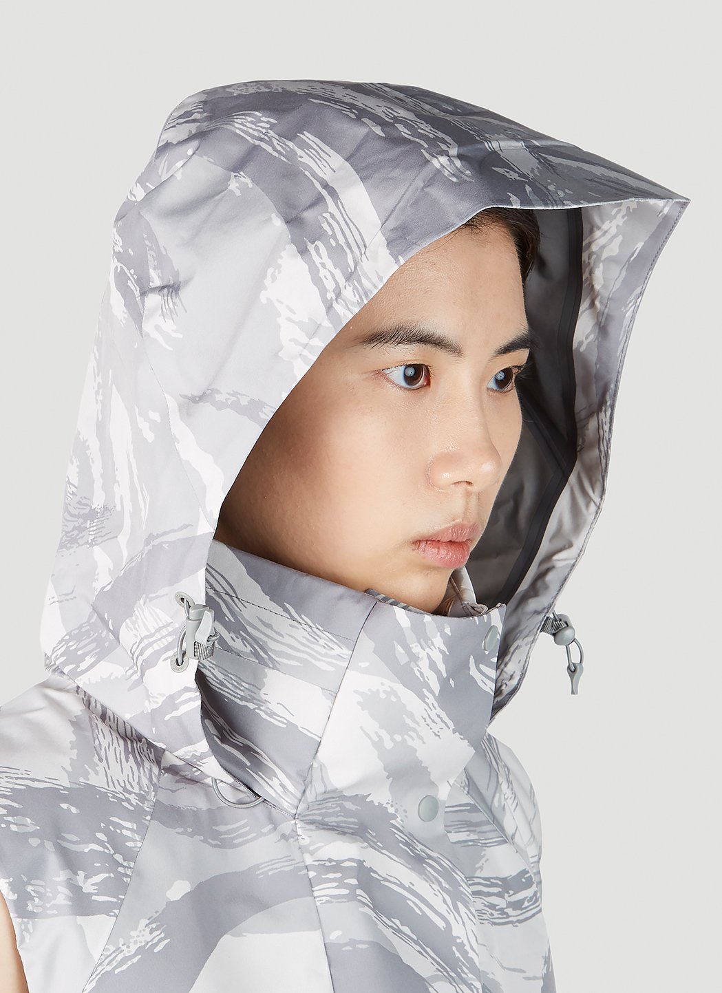 4 Moncler Hyke Women Vanilis Gilet Jacket