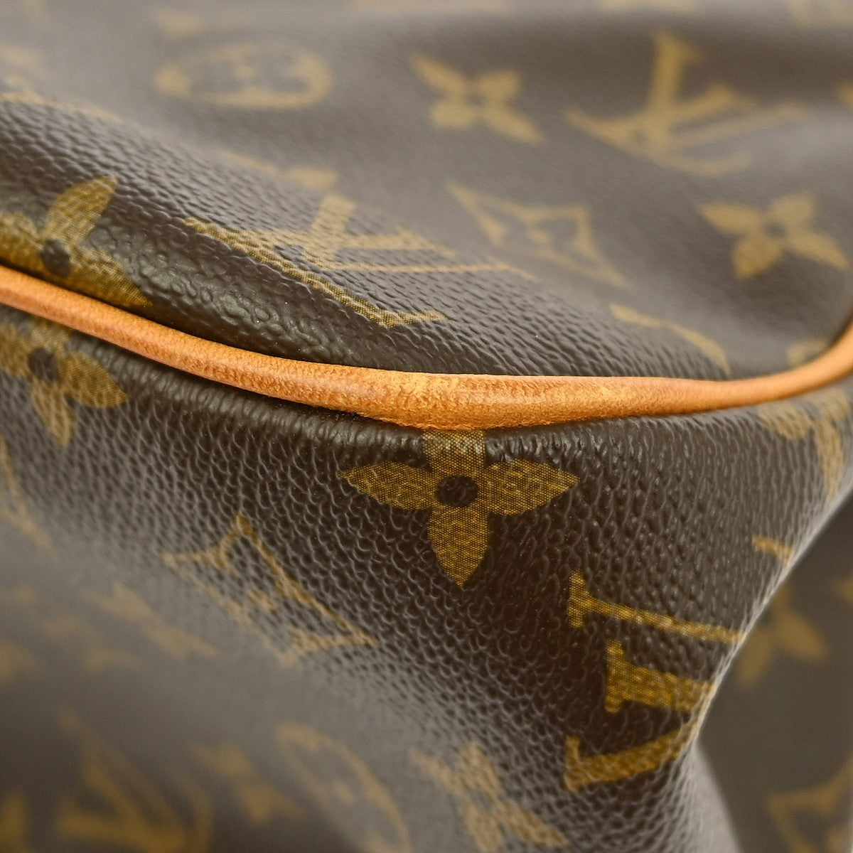 Louis Vuitton Batignolles Handbag Monogram Canvas Brown Canvas Tote Bag Bag (Pre-Owned)